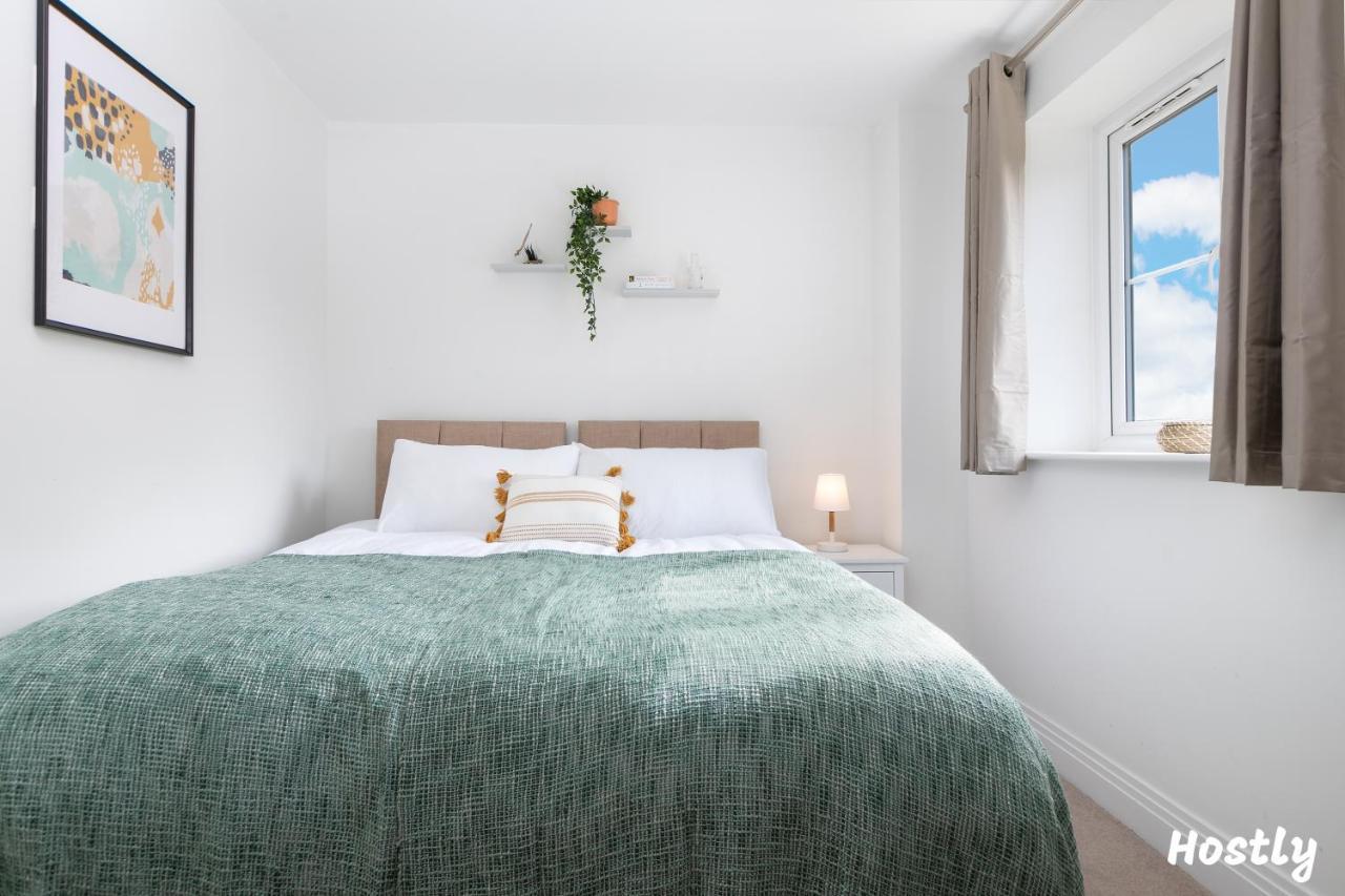 Apartment Albatross House - Comfy With Parking
