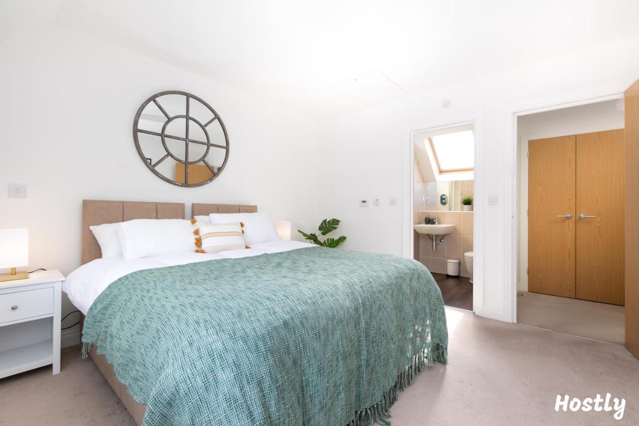 Albatross House - Comfy With Parking Apartment