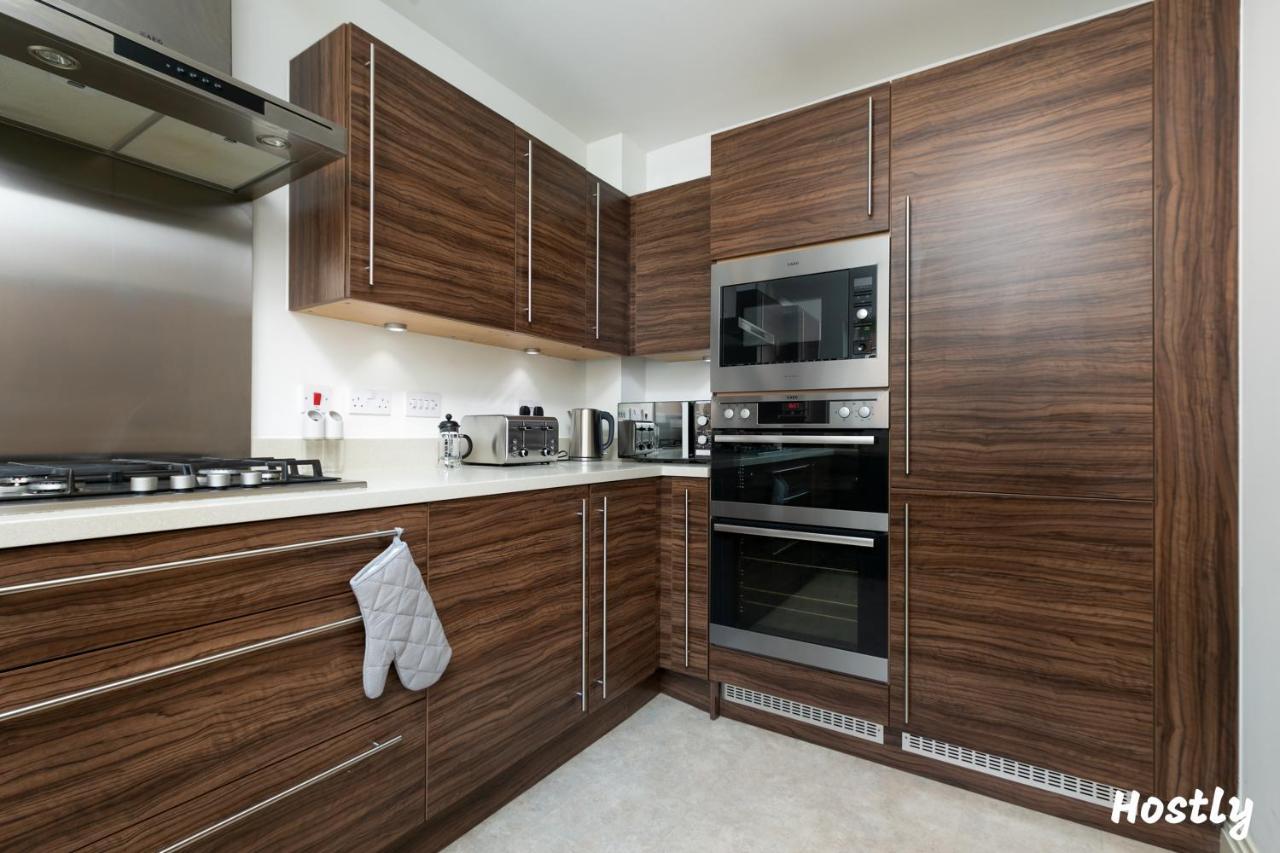 Albatross House - Comfy With Parking Apartamento Slough