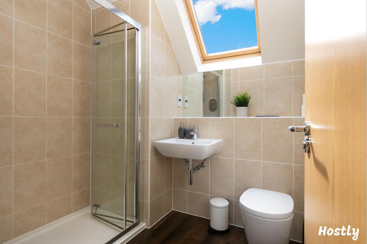 Albatross House - Comfy With Parking Apartamento
