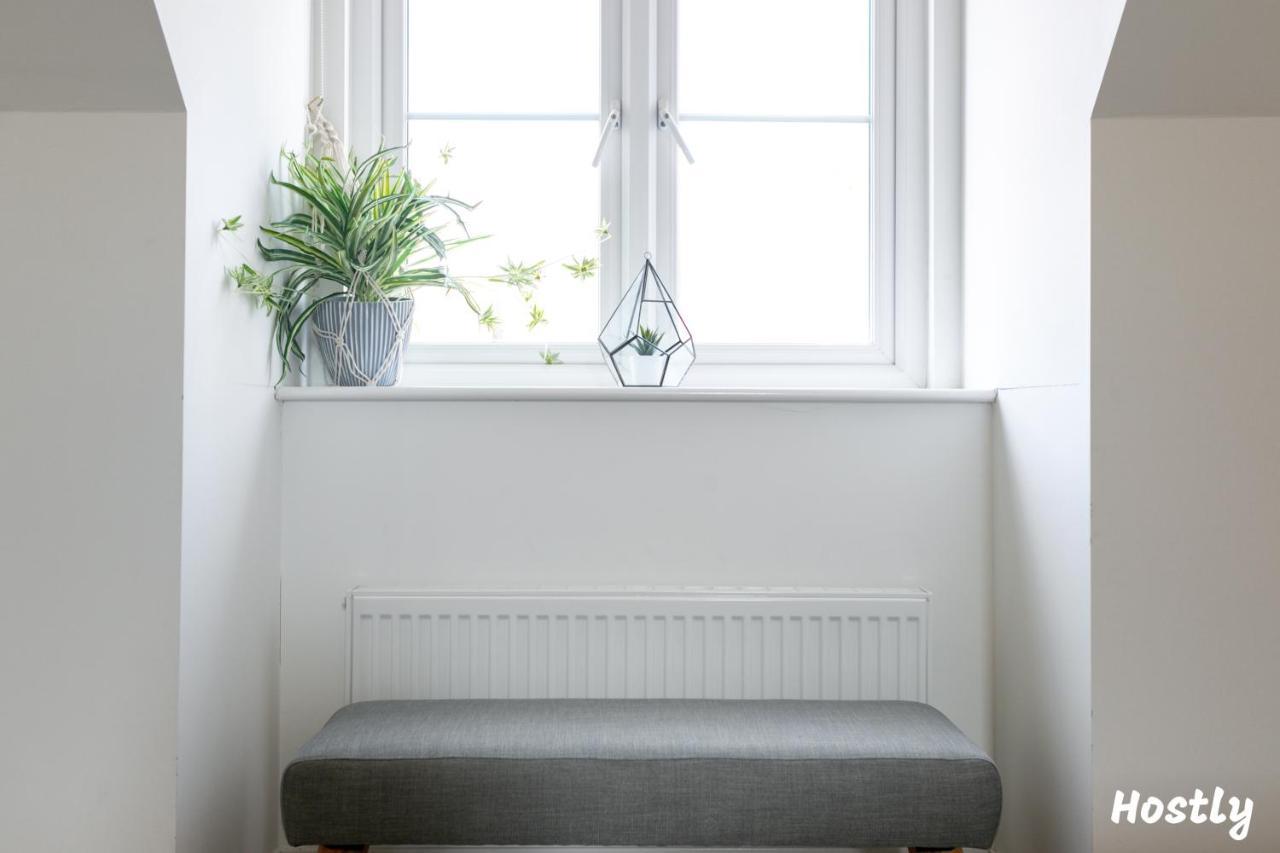 Albatross House - Comfy With Parking Apartamento Slough